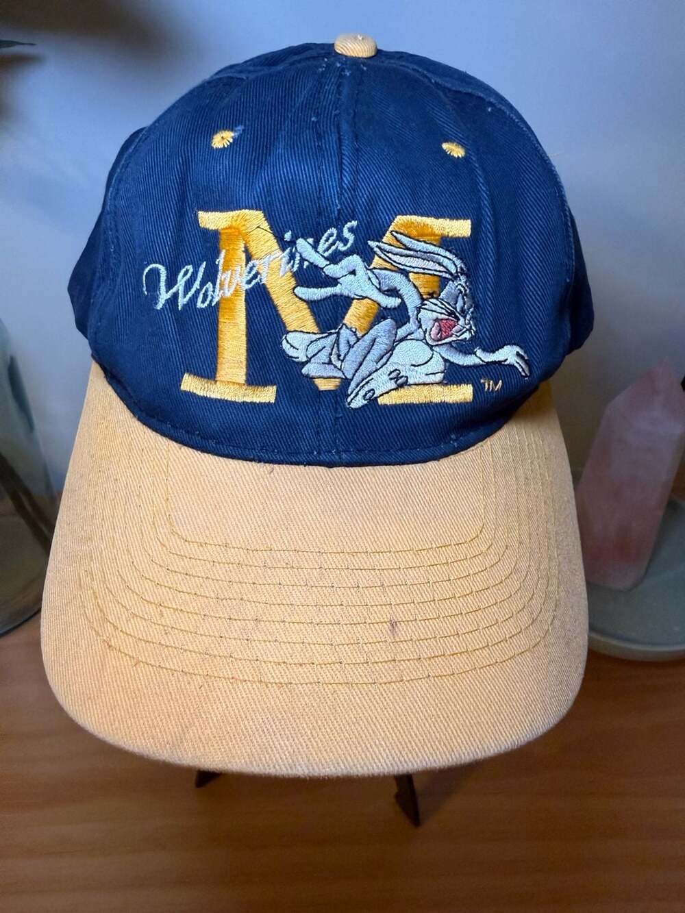 Vintage Warner Bros. Bugs Bunny Michigan Wolverines Snapback Hat